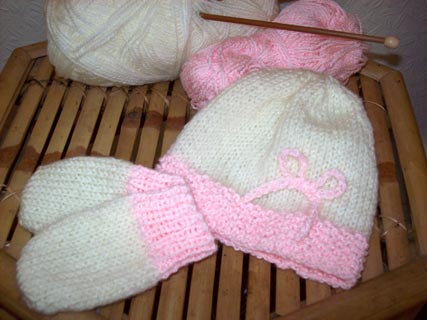 baby hat and mittens