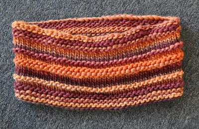 Easy Ridged Cowl Knitting Pattern