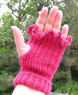 fingerless ruffle gloves